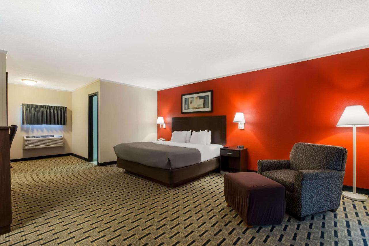 Quality Inn & Suites Millville Eksteriør billede