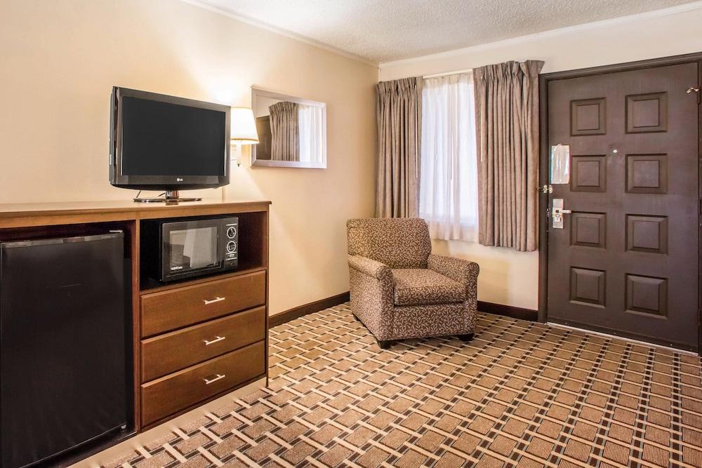 Quality Inn & Suites Millville Eksteriør billede