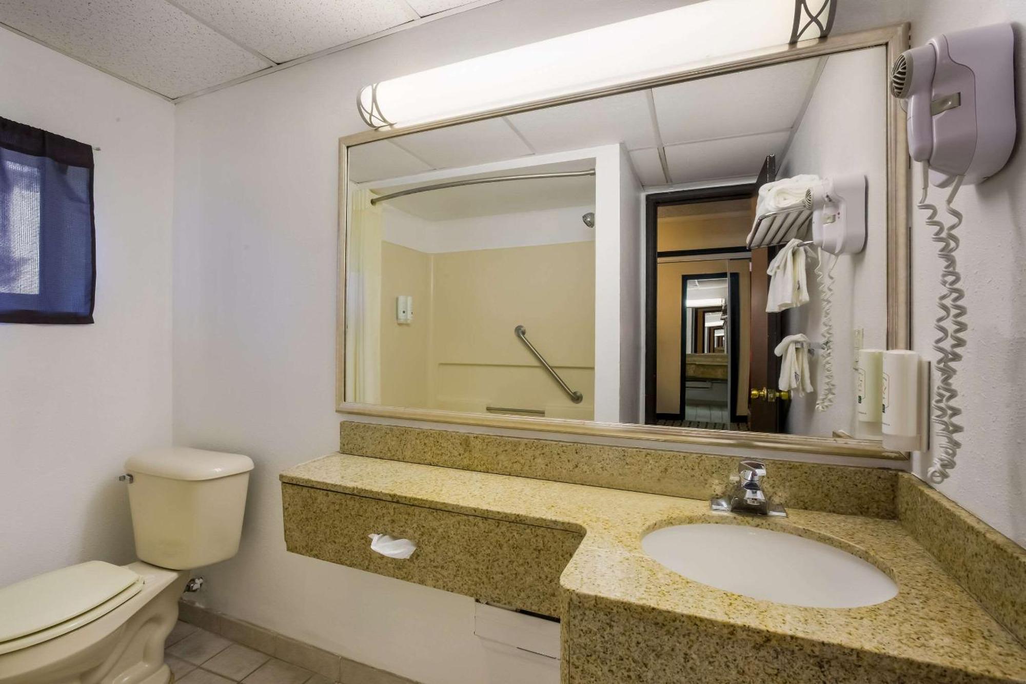 Quality Inn & Suites Millville Eksteriør billede